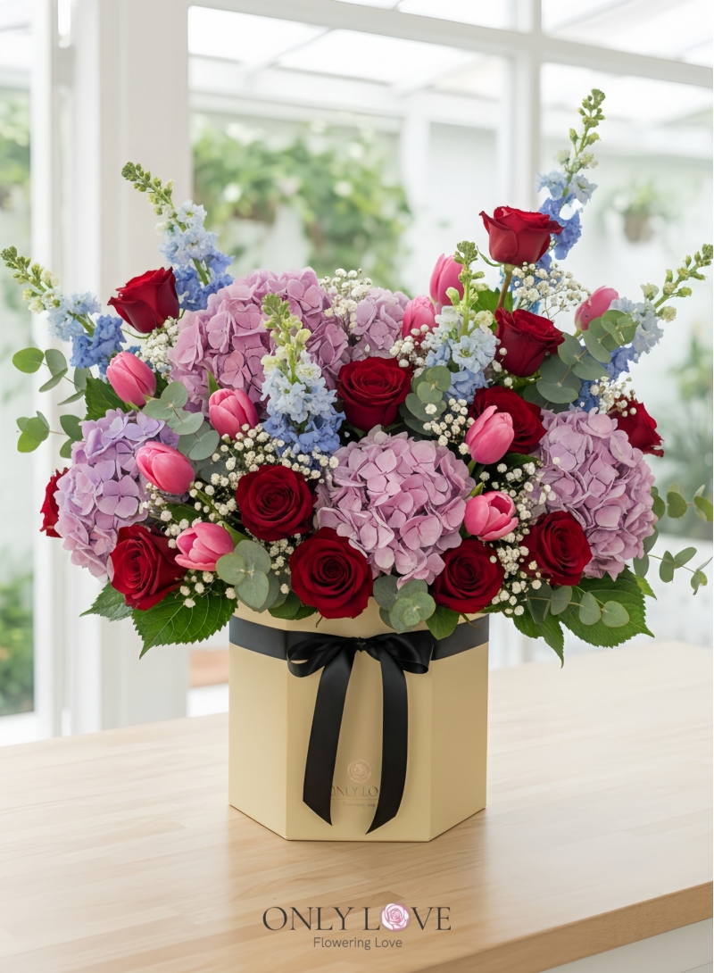 BB097 Luxury Flower Bloom Box