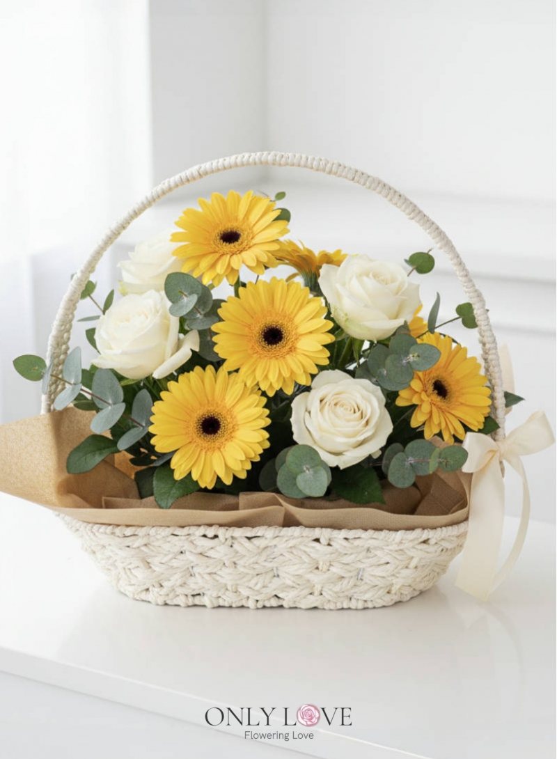 B25 Rose & Gerbera Flower Basket