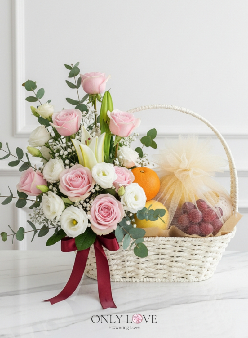 F06 Fruits & Flowers Basket