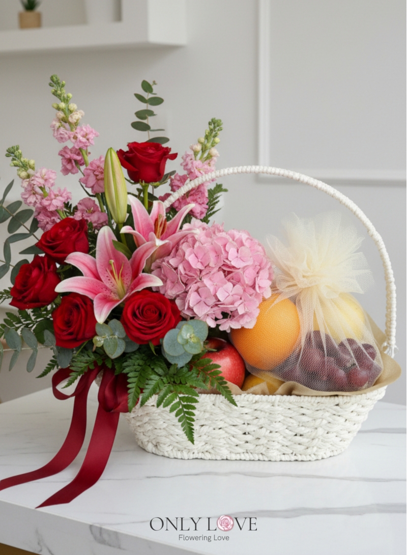 F17 Fruits & Flowers Basket