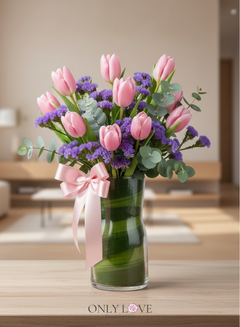 V33 Tulip Flower in Vase