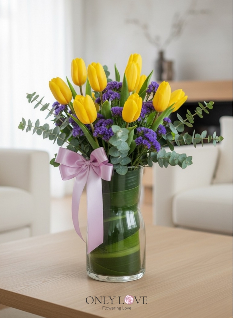 V34 Tulip Flower in Vase