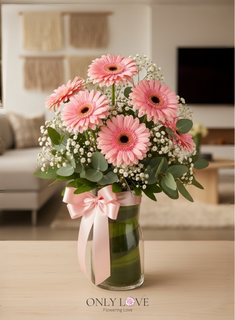 V38 Gerbera Flower in Vase