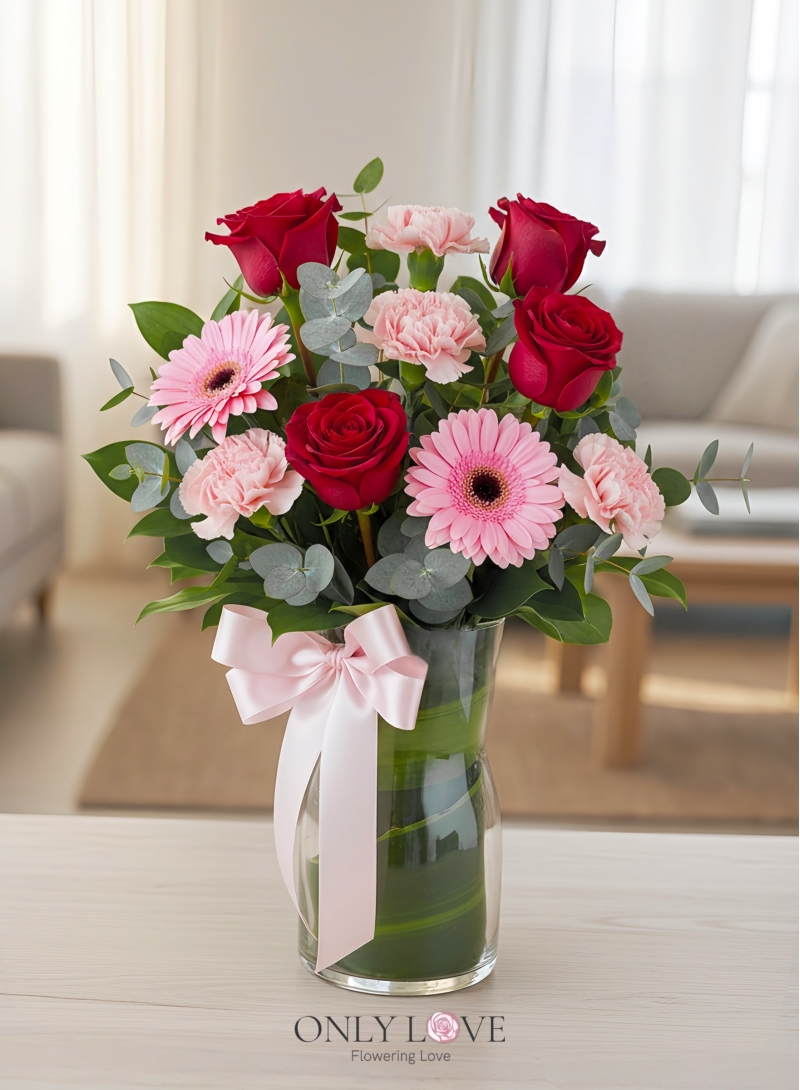 V18 Flowers in Vase