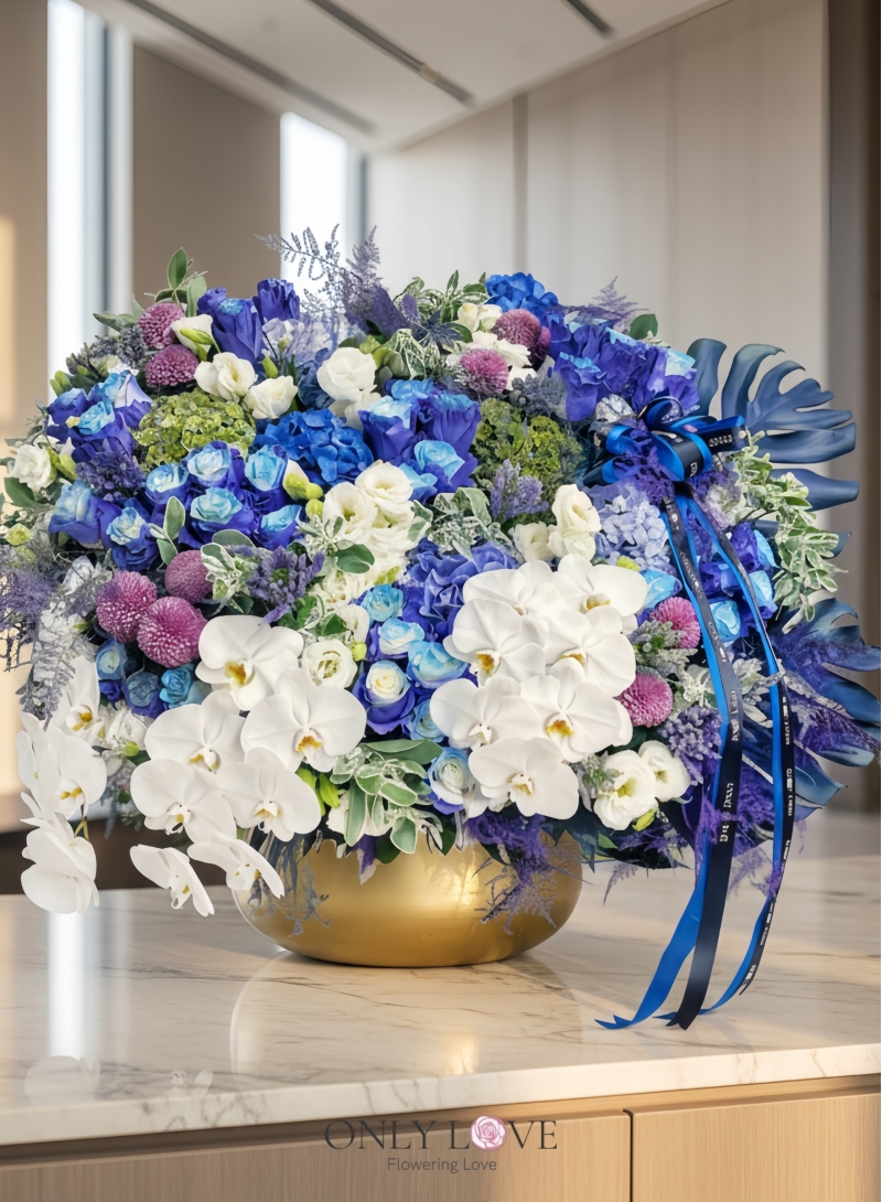 B10 Flower Table Arrangement