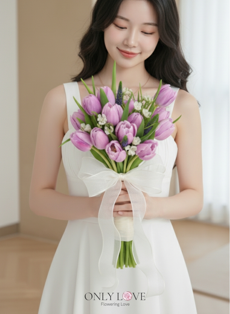 WB004 Tulip Wedding Bridal Bouquet