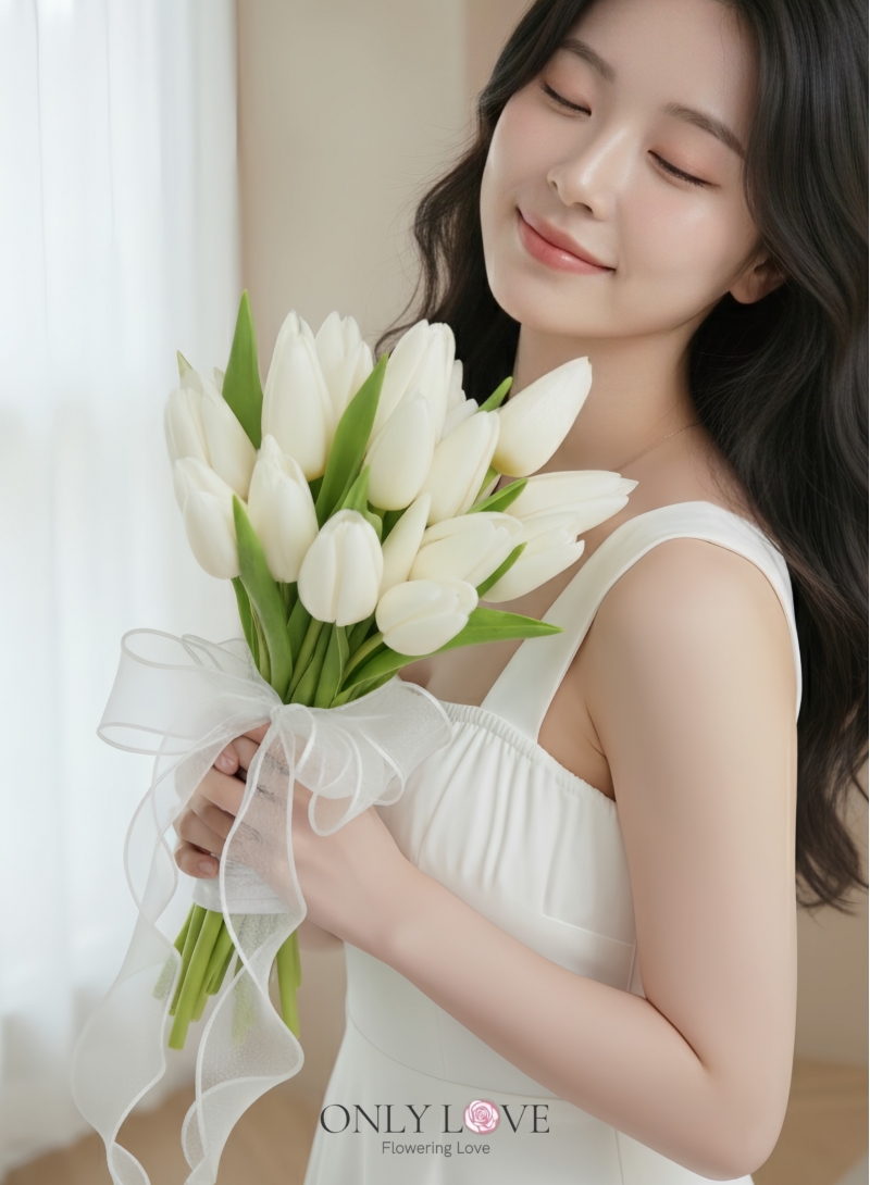 WB007 Tulip Wedding Bridal Bouquet
